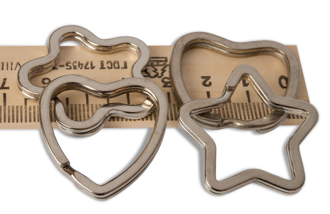 Фигурное кольцо для крепления ключей